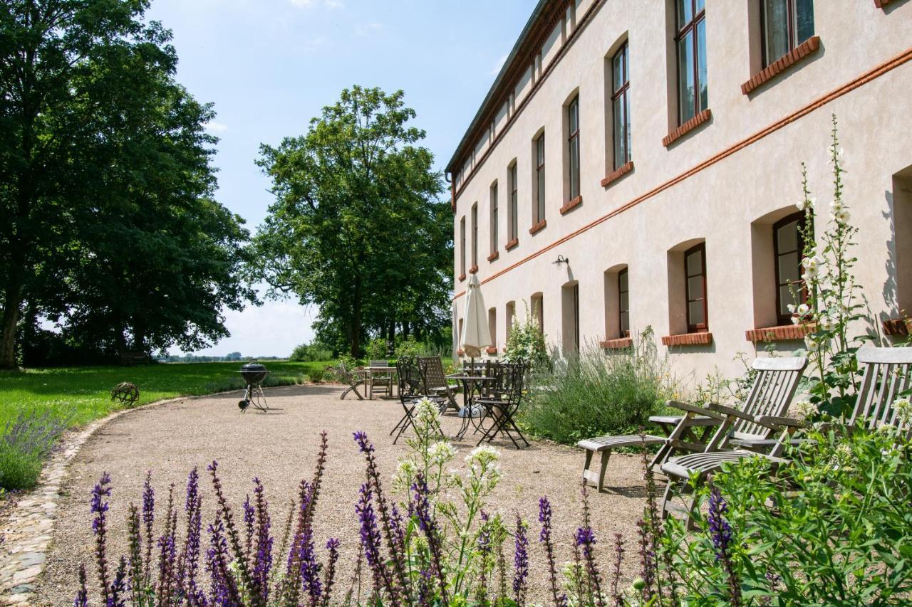 Gutshaus Zarchlin Apartment Barkhagen Exterior photo